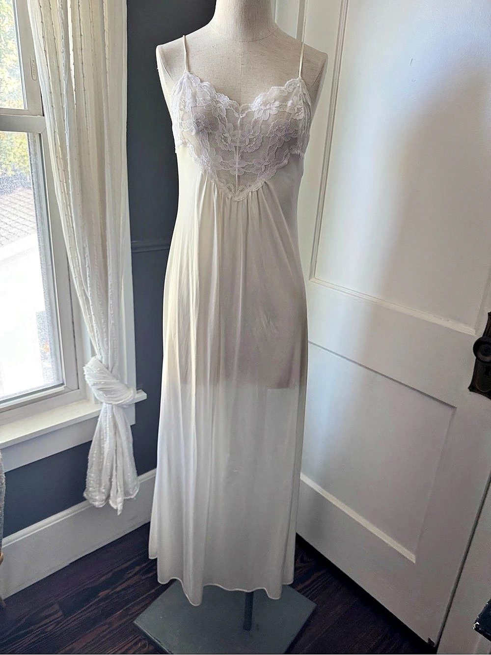 Sears Vintage Lace Trim Full Slip Dress Floral Size Small